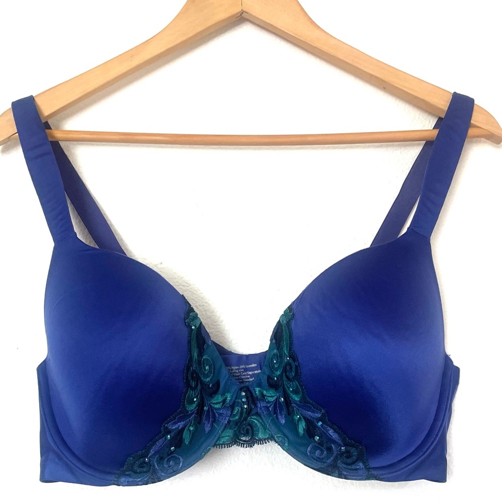 Gorgeous satin embroidered peacock bra, Soma 36D